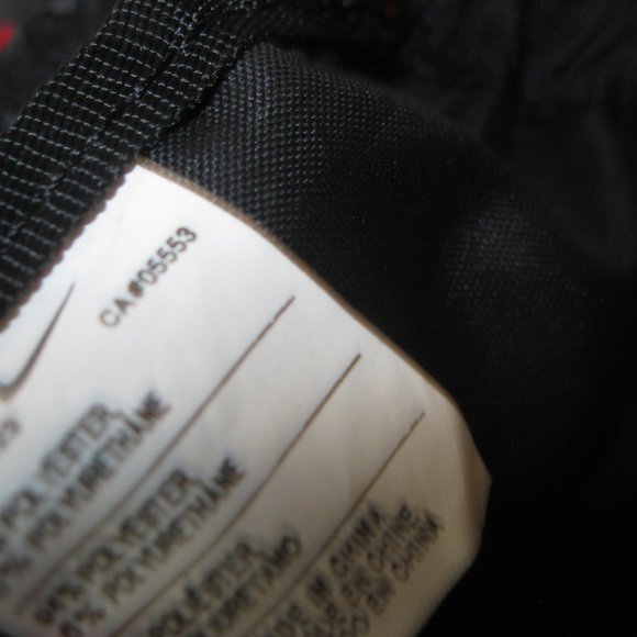 Nike Graphic Gymsack - Black w red strings - Picture 5 of 6